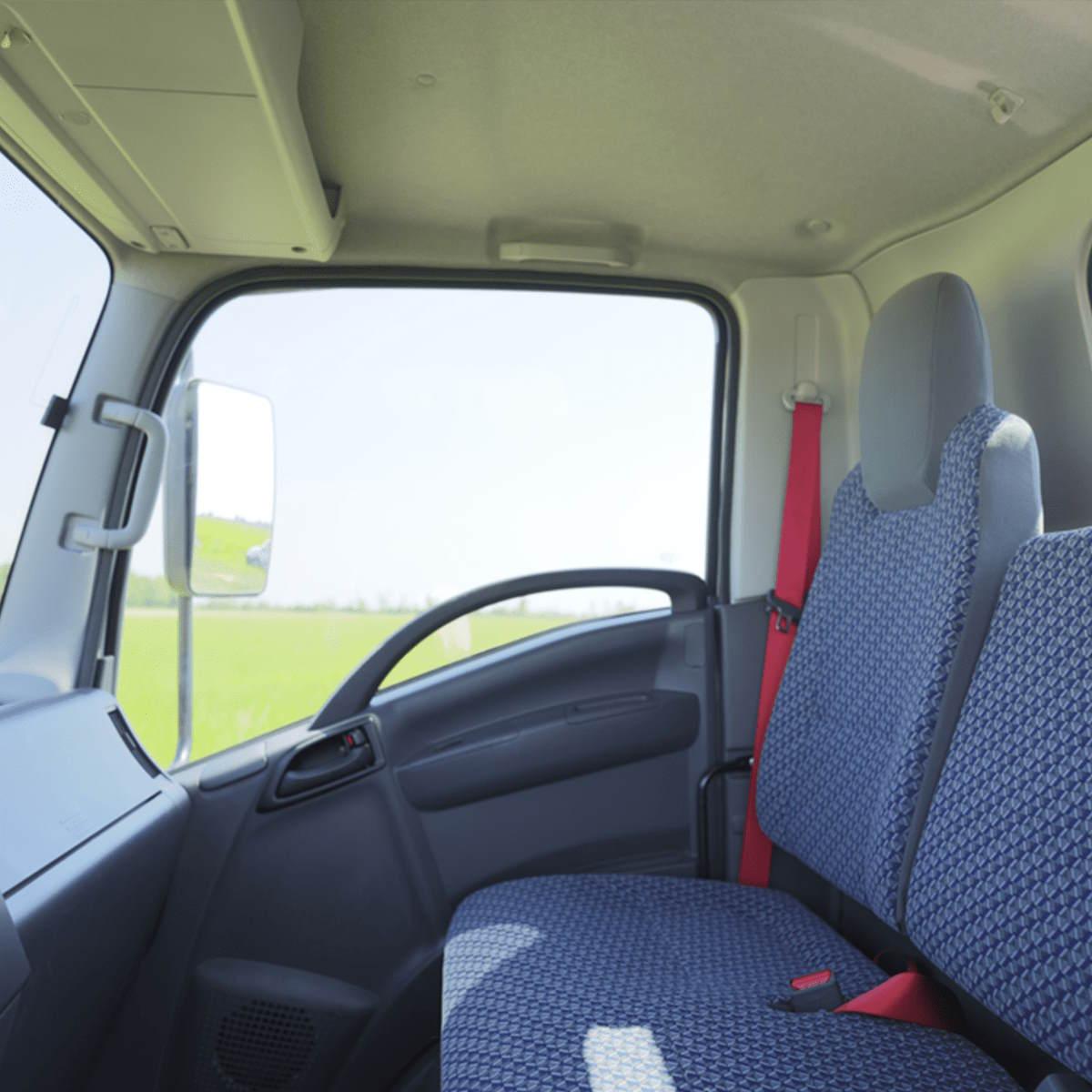 Isuzu M27 Large Comfort